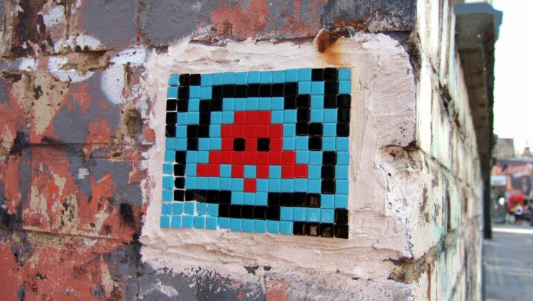Space Invader street art