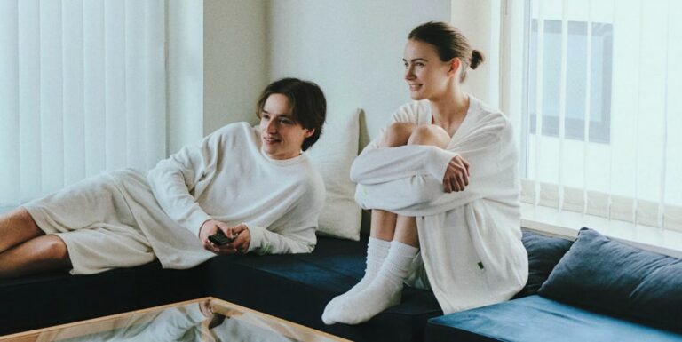 Pionnier ChillST: Pyjamas Urbains pour Tous!