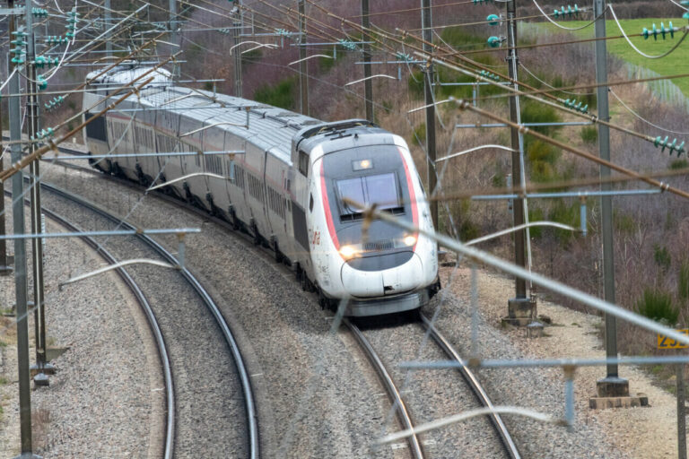 Un Polonais brave le froid sur un TGV Paris-Valence !
