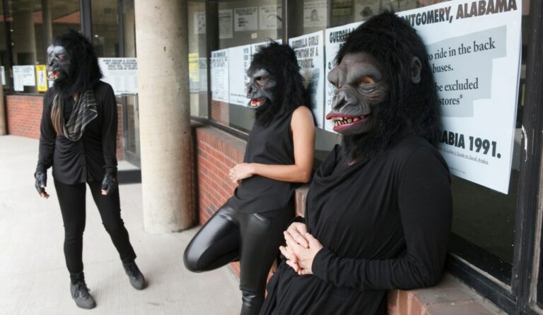 Guerrilla Girls : Lutte contre la discrimination !
