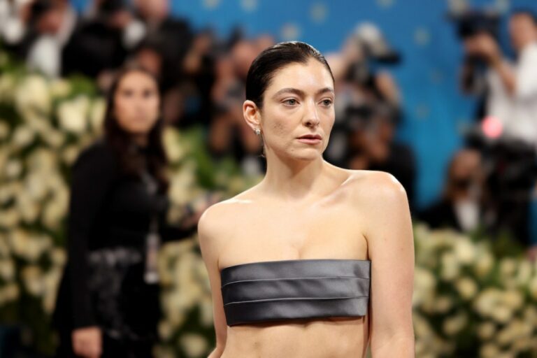 Pourquoi Cette Photo Révélatrice de Lorde Devient Virale?