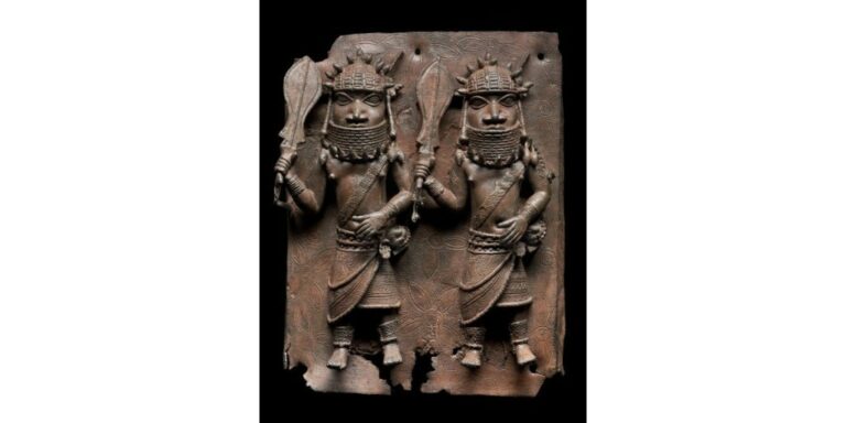 MFA Boston Rend Deux Trésors au Royaume du Bénin