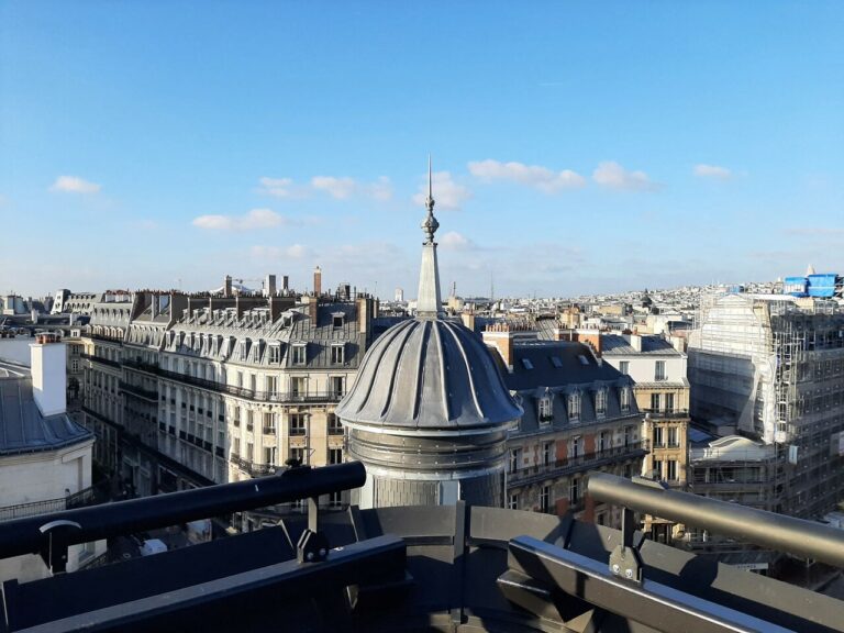 Retour surprise du soleil estival à Paris !