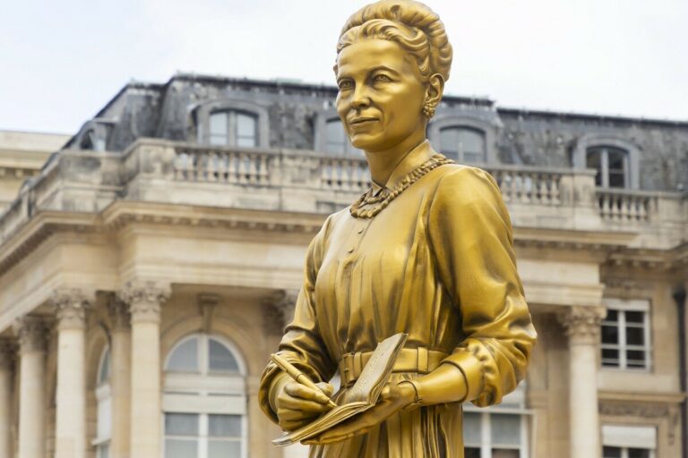 Statues féminines : la Chapelle se transforme !