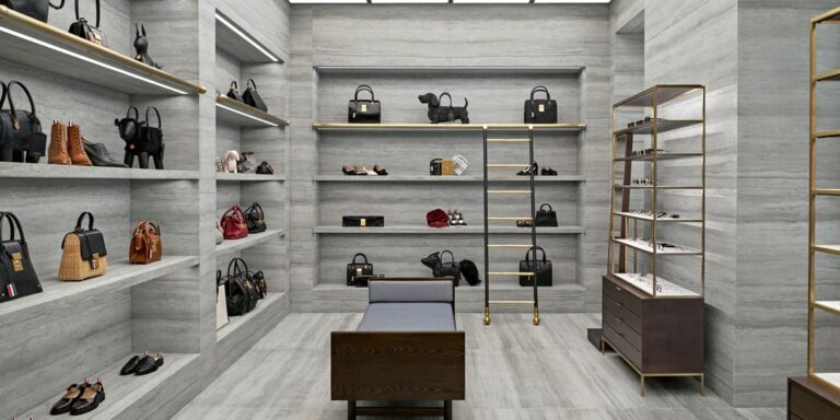 Thom Browne : Nouvel Écrin Sur l'Upper East Side