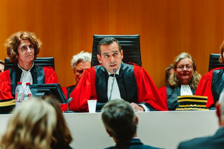 Menaces de mort: l'État de droit en péril ?