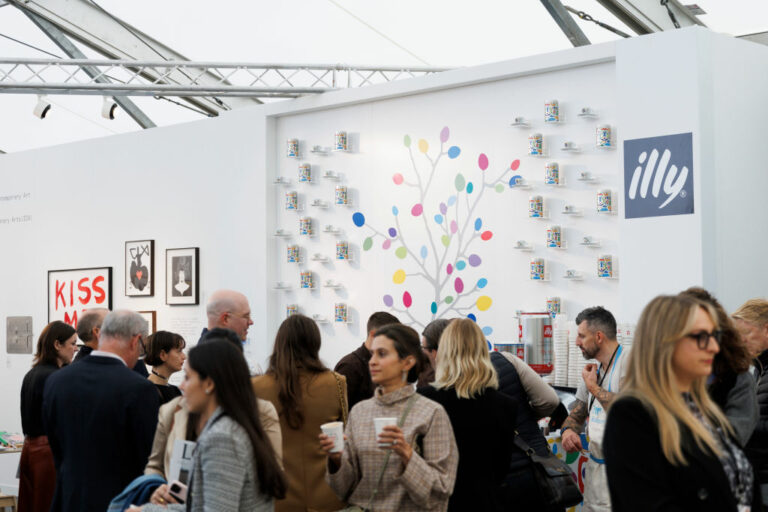 2025: Femmes et Gen Z redéfinissent l'art