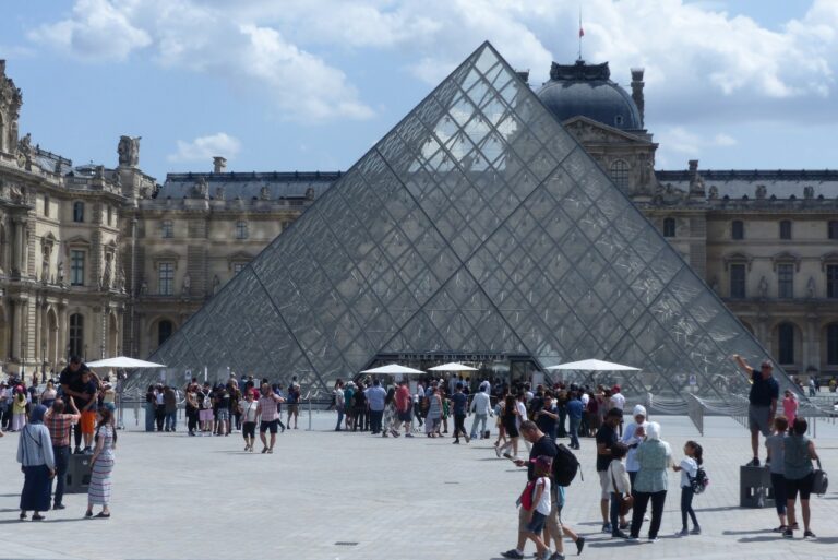 Braquage au Louvre : pouvait-on l'éviter ?