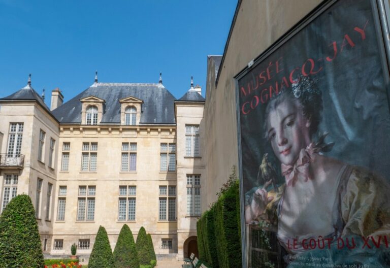 Cinq tabatières du XVIIIe volées à Paris retrouvées