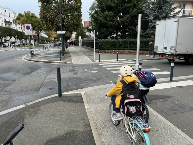 Collégien blessé : piste cyclable du Val-de-Marne critiquée