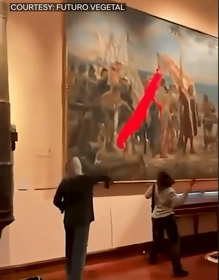 Des activistes climatiques ciblent un tableau de Colomb