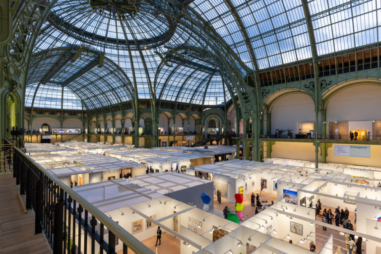 "Nouvelle Énergie": Ventes Dynamiques à Art Basel Paris