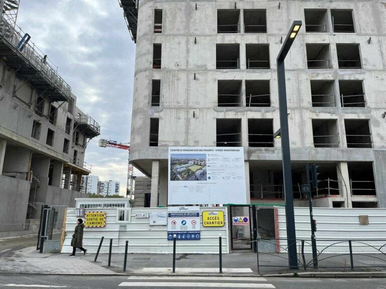 Scandale : Mètres carrés manquants au campus rugby !