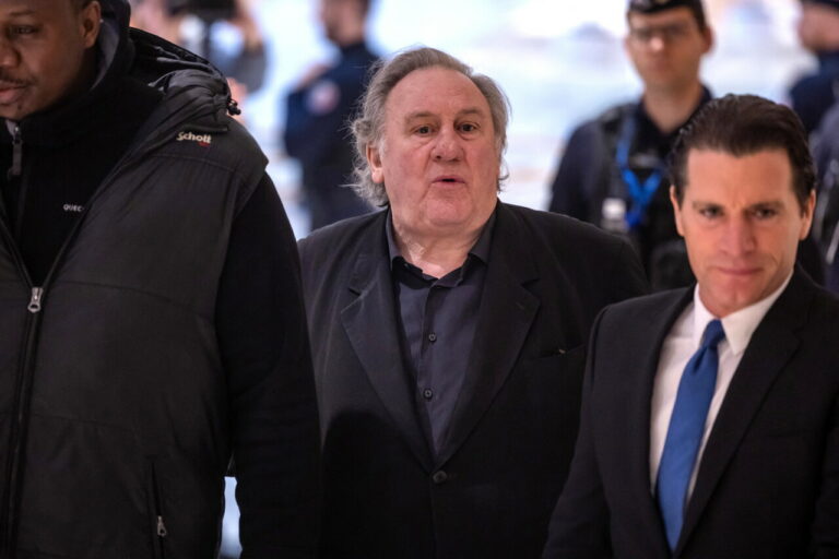 Accusé de violences, Depardieu riposte avec audace