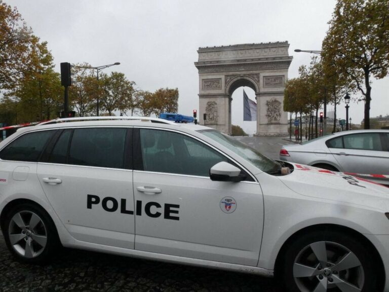 Agressions au couteau près des Champs-Élysées : 3 blessés