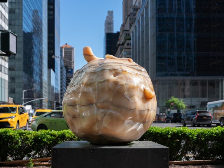 Alma Allen : Qui est-elle, choix de Trump à la Biennale ?