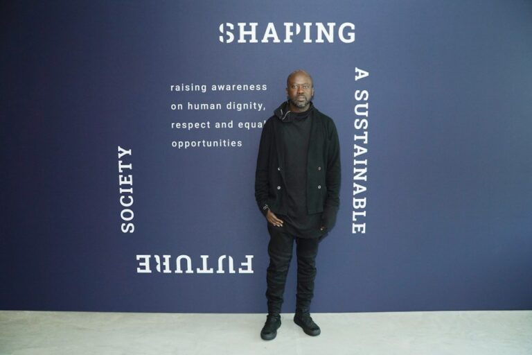 David Adjaye: Réponse aux accusations graves