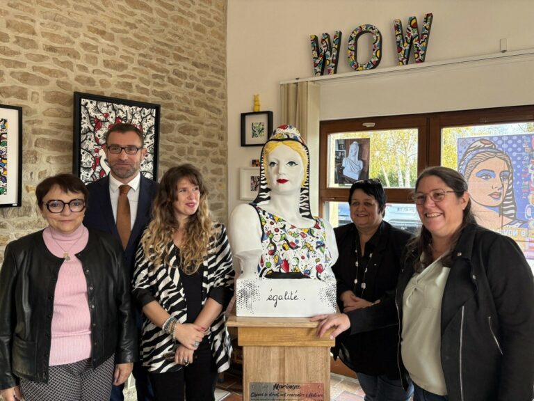 Découvrez la Marianne street art de Moult-Chicheboville !