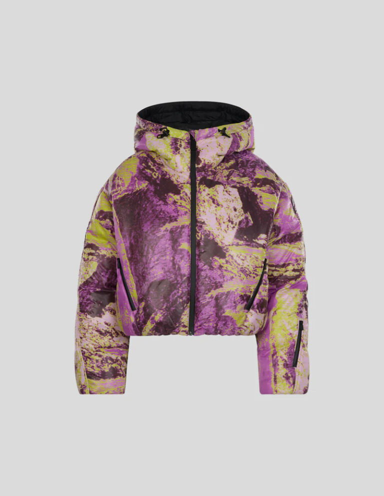 Découvrez la ligne de skiwear luxe de Jackson !