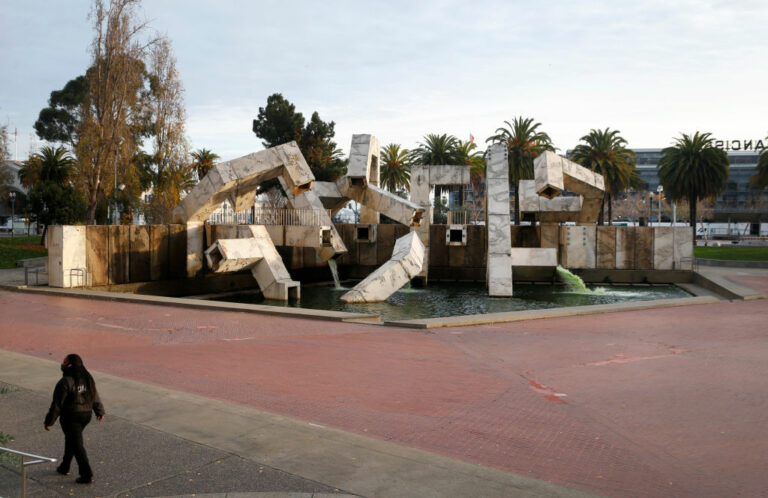 La Fontaine Brutaliste de SF sera Démantelée