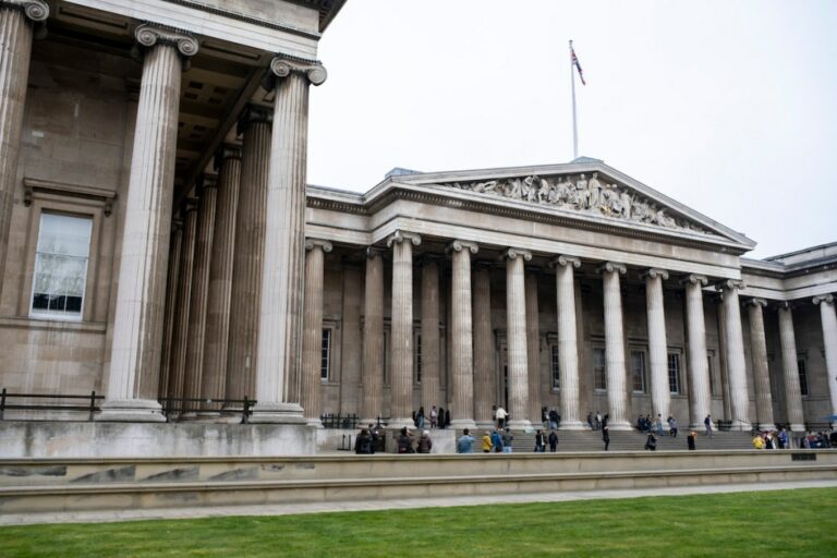 Le British Museum coupe les ponts avec le tabac !