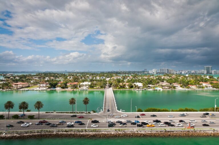 Miami Beach: Naviguez Gratuitement en Water Taxi!