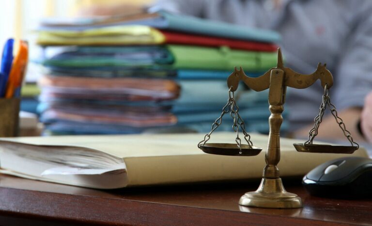 Val-de-Marne : Deux frères accusés d'une fraude bancaire