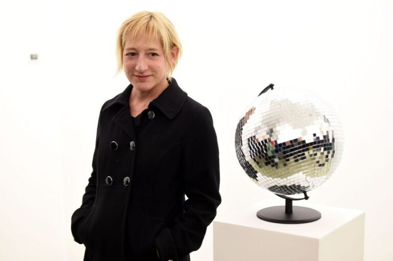 Ceal Floyer : L'Artiste Qui Défie Votre Perception