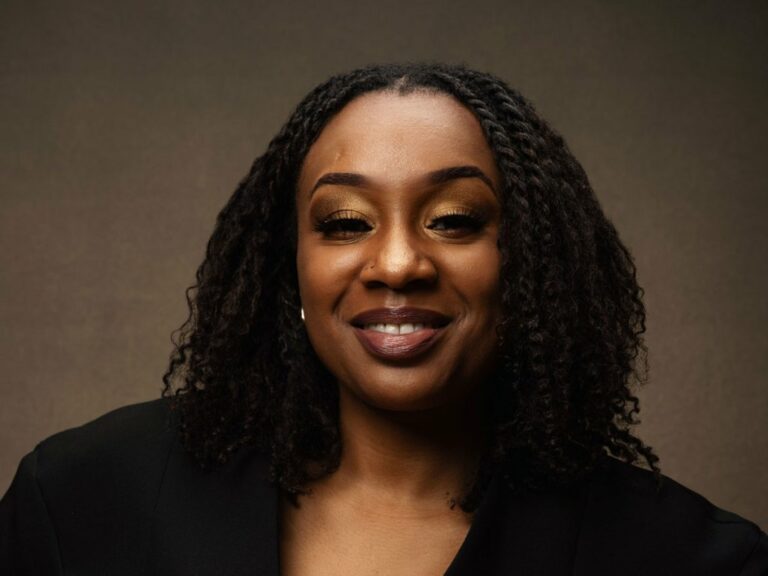 Cornelia Stokes: Première Curatrice Afro-Diaspora à SFMOMA