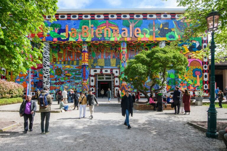 Explorez les Pavillons Nationaux de la Biennale 2026