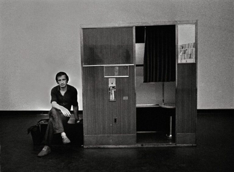 Franco Vaccari : L'artiste qui a révolutionné la photo