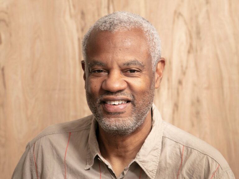 Hamza Walker: Prix d'Excellence en Curating 2026!