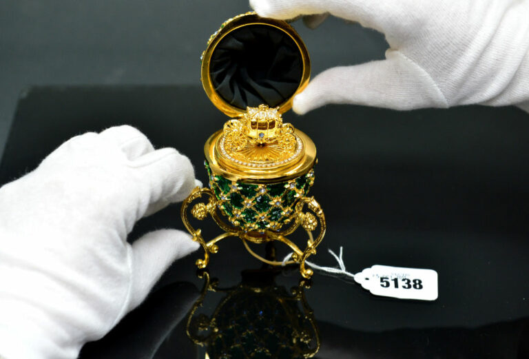 Incroyable : Un Œuf Fabergé Avalé Retrouvé !