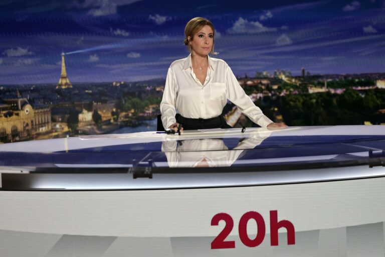 Léa Salamé s'excuse après un canular au JT de France 2