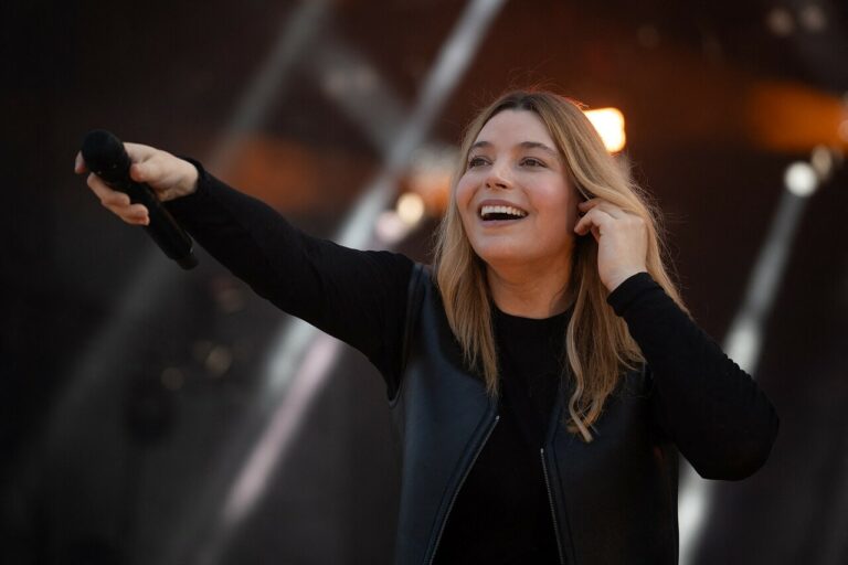 Santa surprend : Don record pour le Téléthon 2025 !