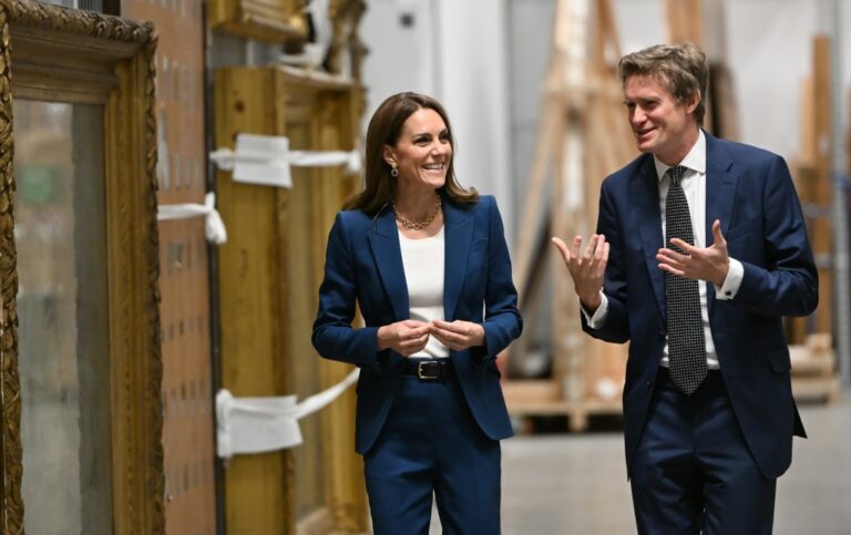 Tristram Hunt anobli par le roi Charles en 2026