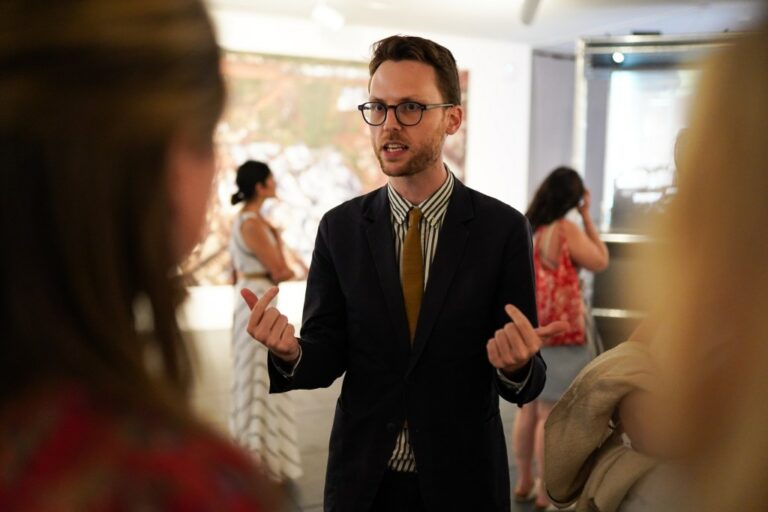 Whitney: 56 artistes pour un Biennale 2026 captivant