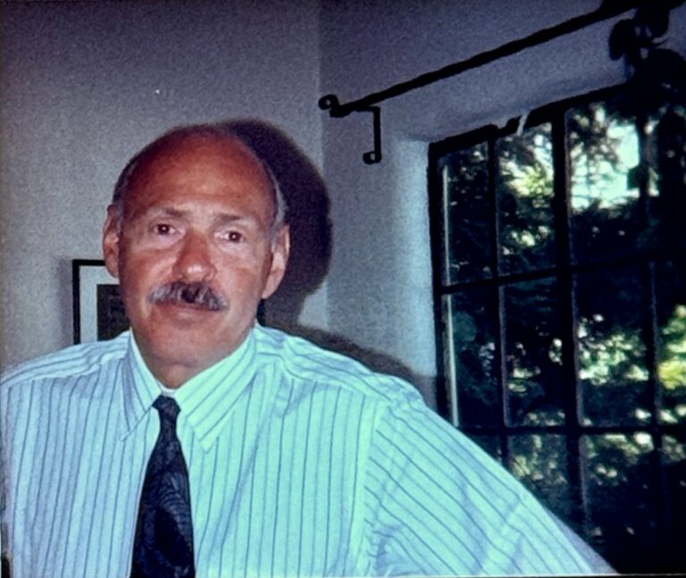 Philip Leider, Fondateur d'Artforum, Décède à 96 Ans