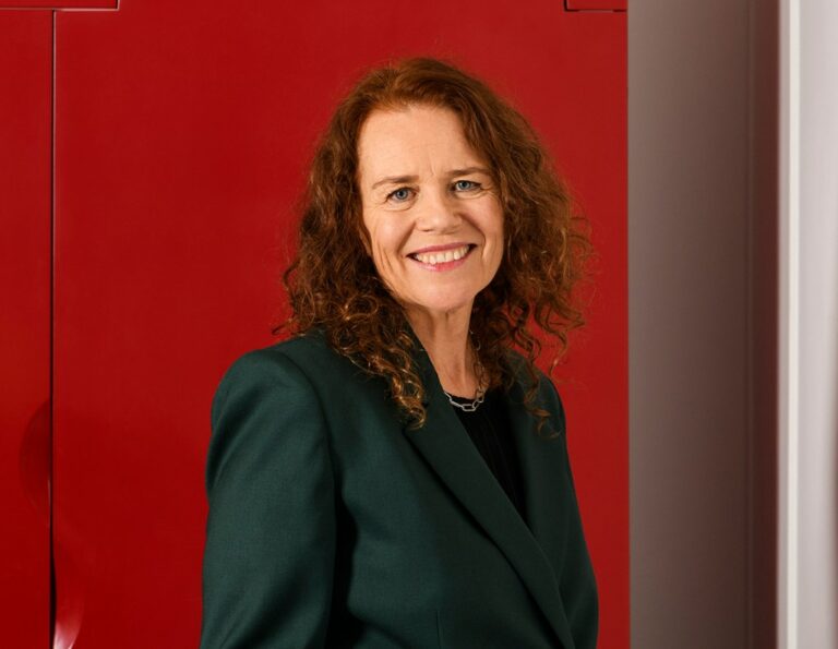 Sally Tallant quitte Queens Museum pour Hayward