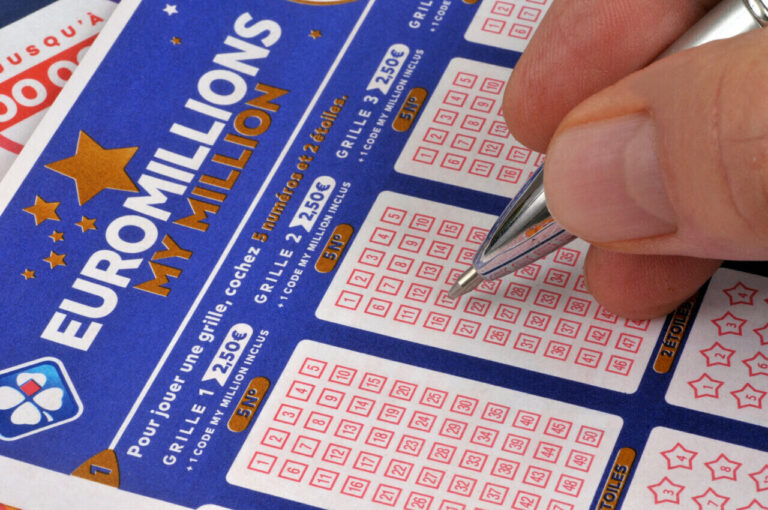 EuroMillions : Un Français frôle le jackpot de 142M€ !