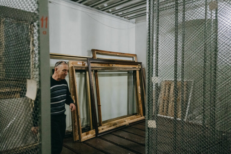 L'Ukraine Sauve ses Trésors en Zone de Conflit