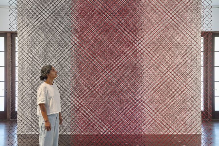 Les abstractions de Rana Begum : Éclat et force