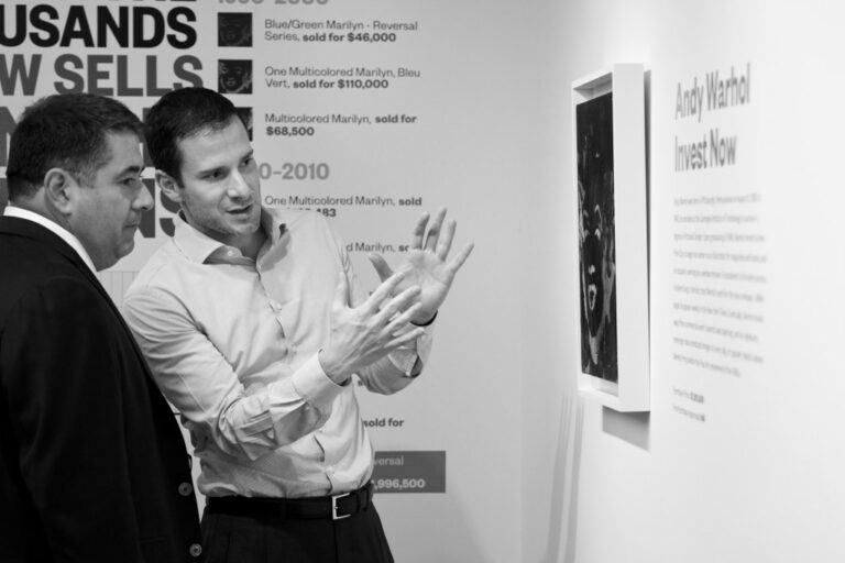 Masterworks: Conflit Juridique avec Ancien Employé