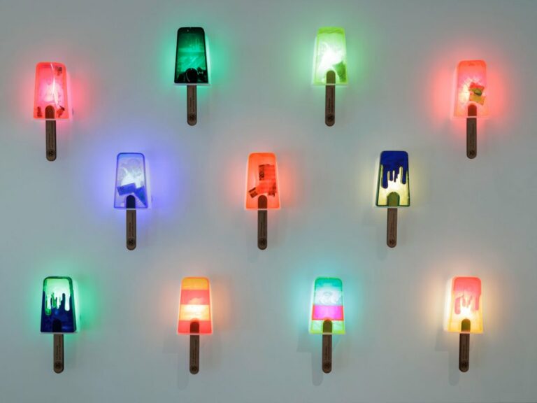 UNT annule l'expo de Quiñonez : censure anti-ICE ?