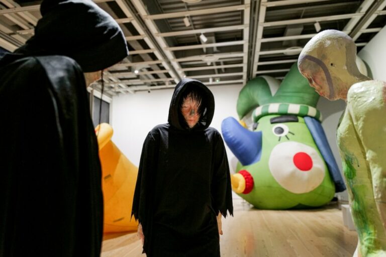 La Biennale Whitney: Humain vs Machine, Terrifiant!