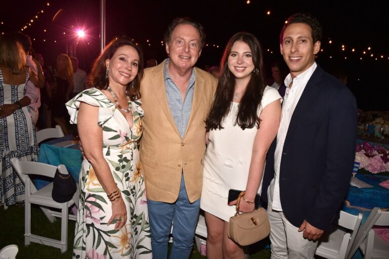 Lisa F. Cohen Encense Epstein: "Unique en son genre"