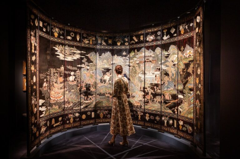 Malgré les Crises, TEFAF Maastricht: Musée à Vendre!