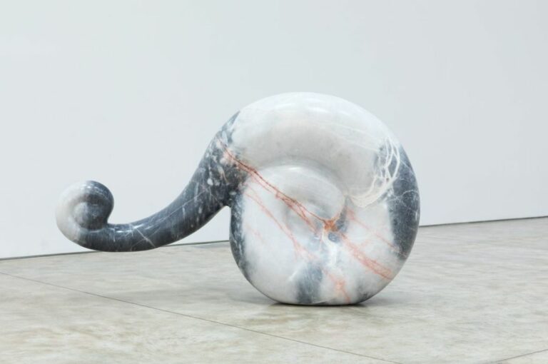 L'impact de la Biennale de Venise sur Alma Allen?