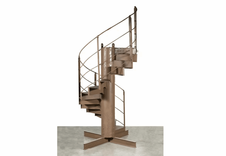 Une partie de la Tour Eiffel aux enchères!