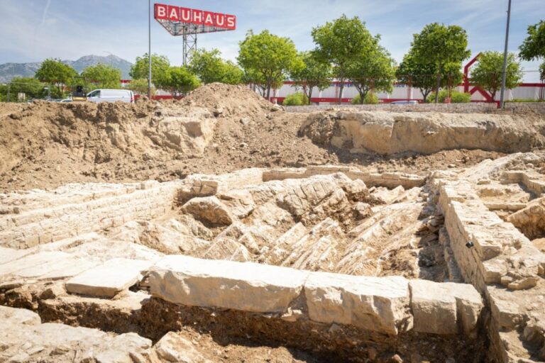 Découverte d'un Domaine Romain près d'un Mall Croate